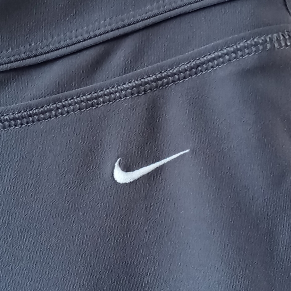 Nike Dri Fit Capri Leggings - Picture 2 of 5